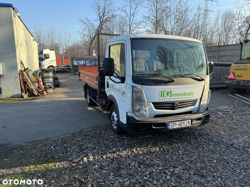 Renault Maxity - 1