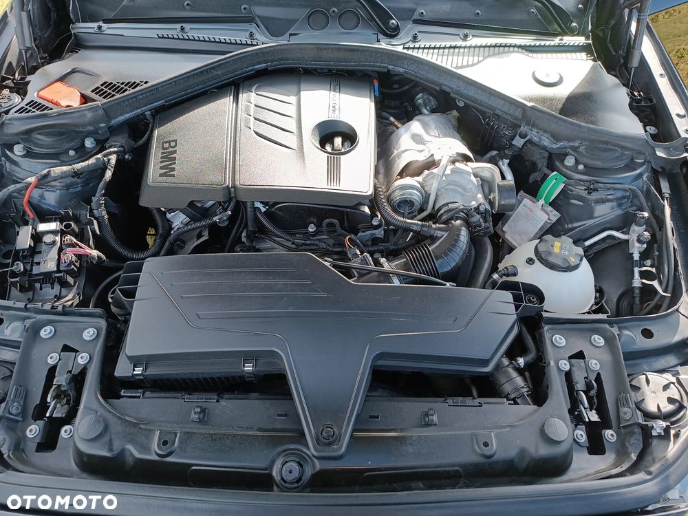 BMW Seria 1 114i - 24