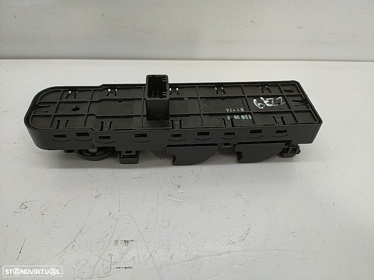 Interruptor Vidros Porta Cond/Pass Renault Megane Iii Grandtour (Kz0/1 - 5