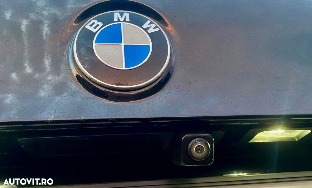 BMW Seria 5 520d xDrive AT - 12