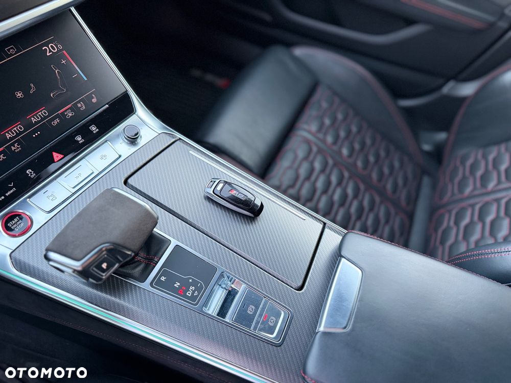 Audi RS6 Avant - 11