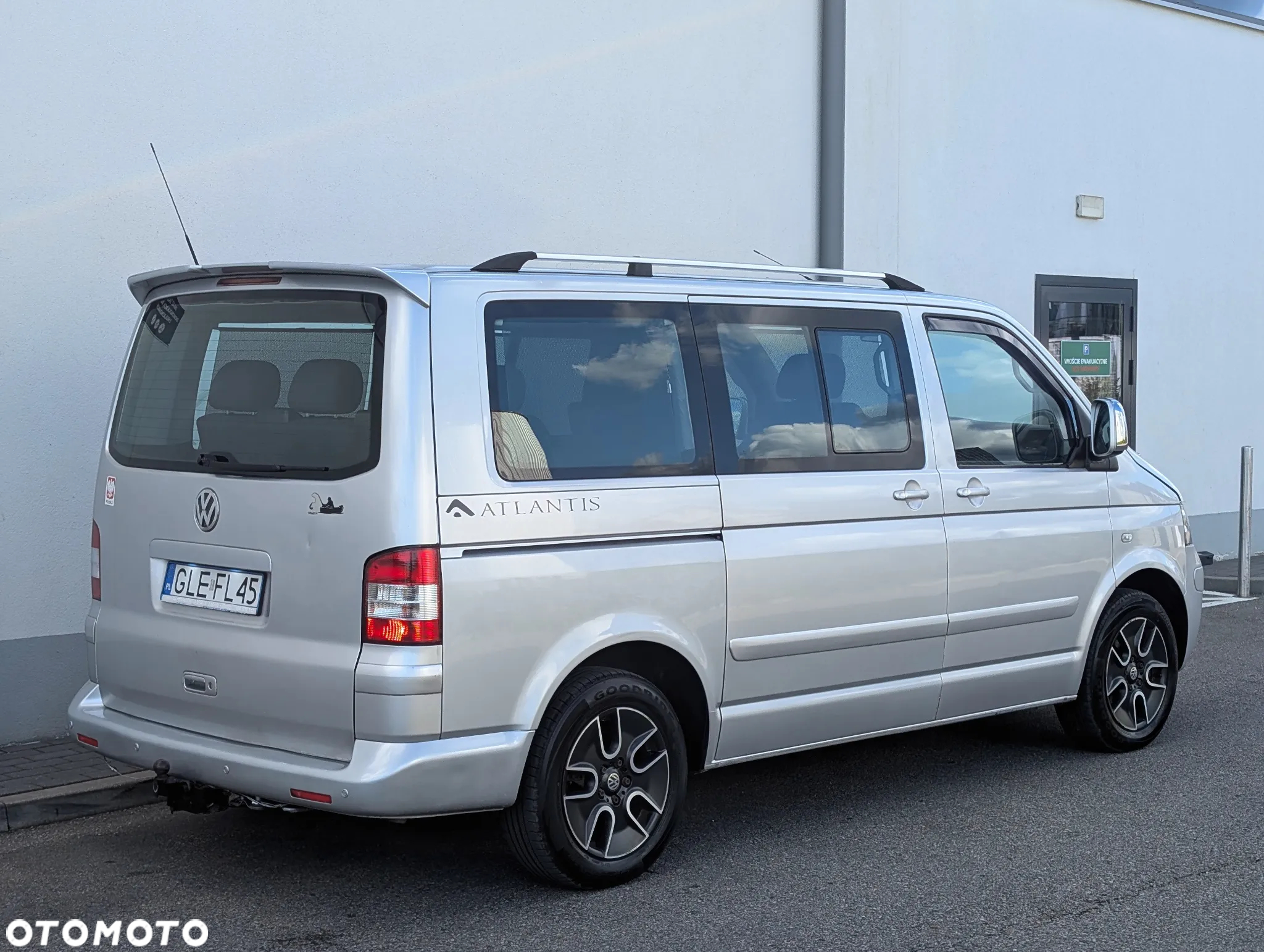Volkswagen Multivan TDI L1 Trendline - 2
