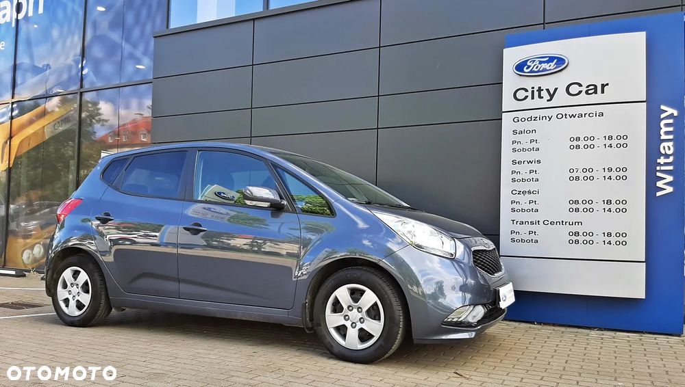 Kia Venga 1.6 L - 8