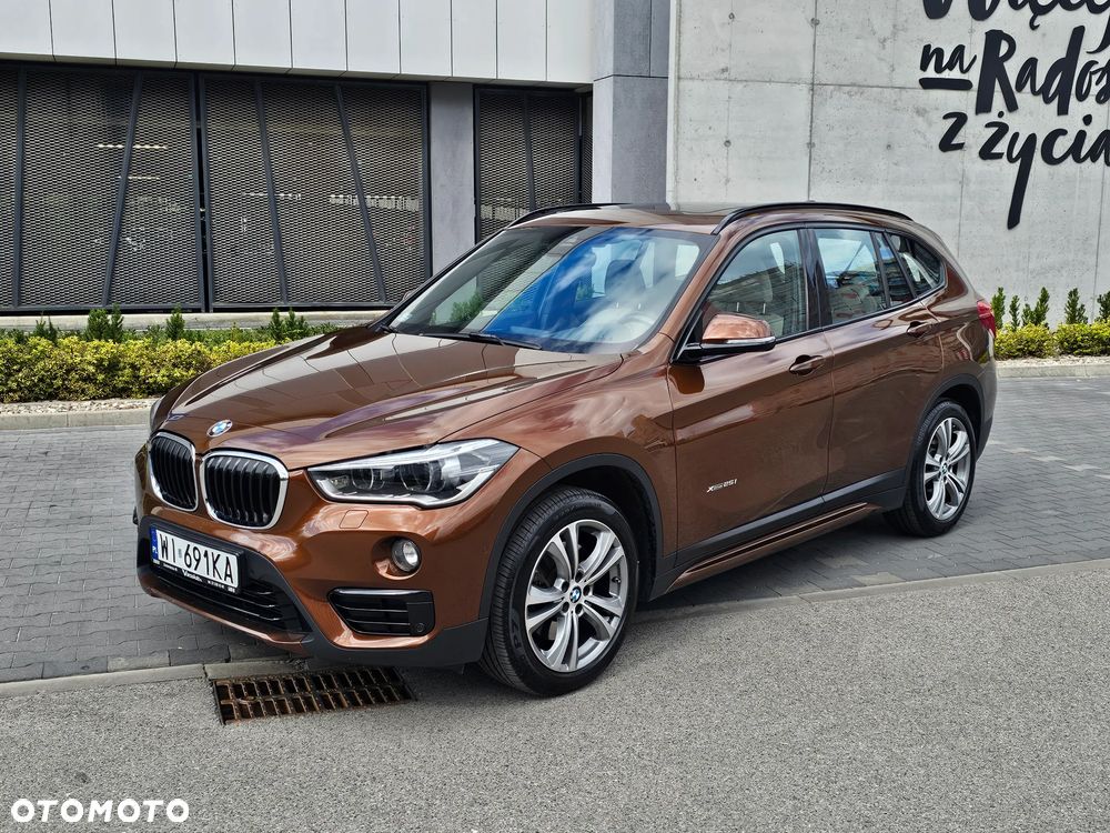 BMW X1 xDrive25i Sport Line - 1
