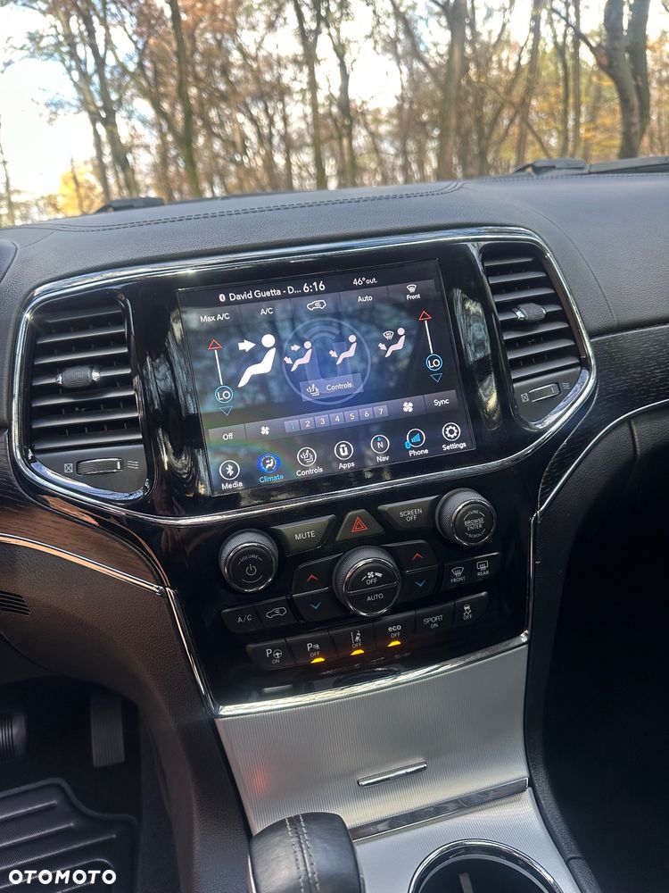 Jeep Grand Cherokee 5.7 V8 HEMI Summit - 17