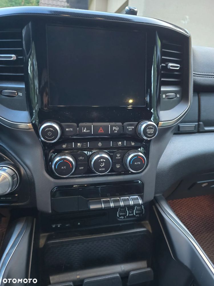 RAM 1500 5.7 Crew Cab Shortbed Laramie Sport - 29