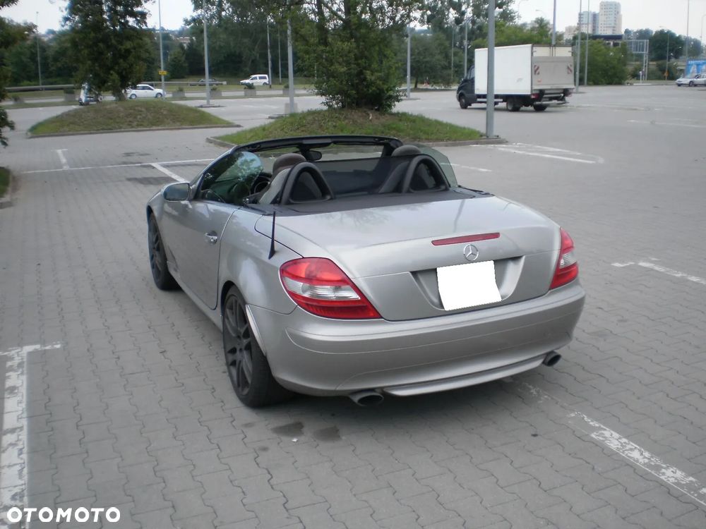 Mercedes-Benz SLK - 11