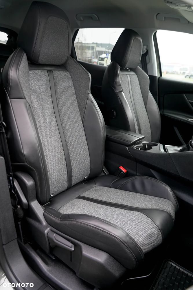 Peugeot 3008 BlueHDi 120 Stop & Start Style - 23