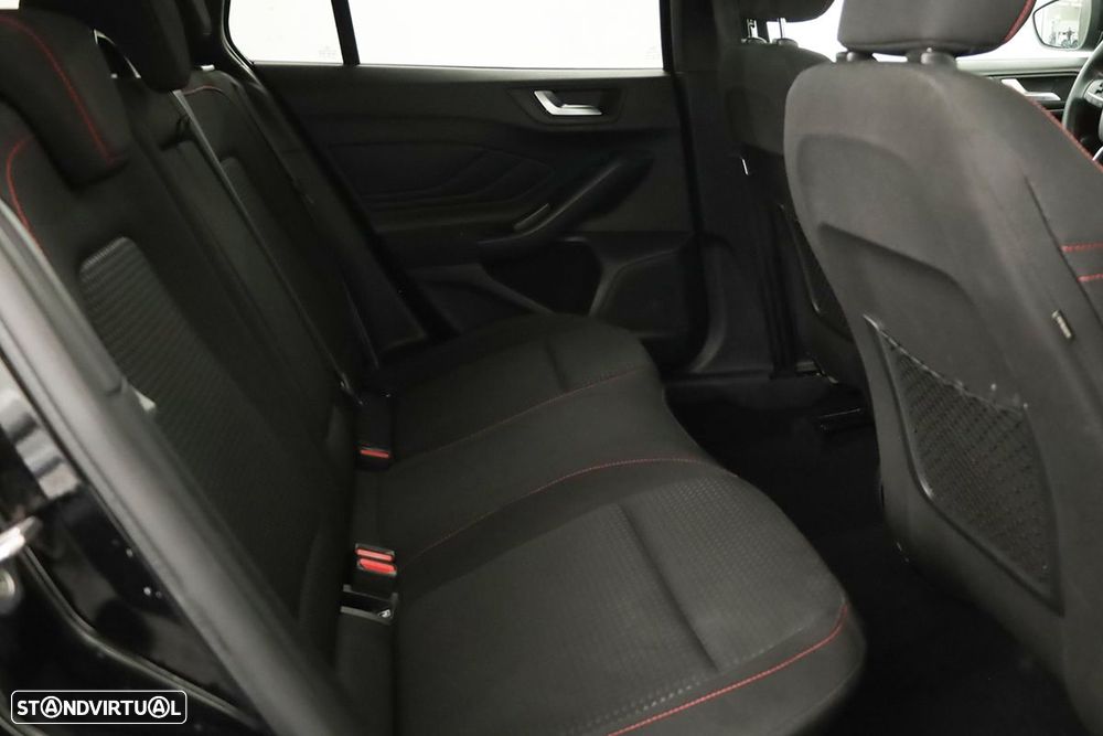 Ford Focus SW - 23