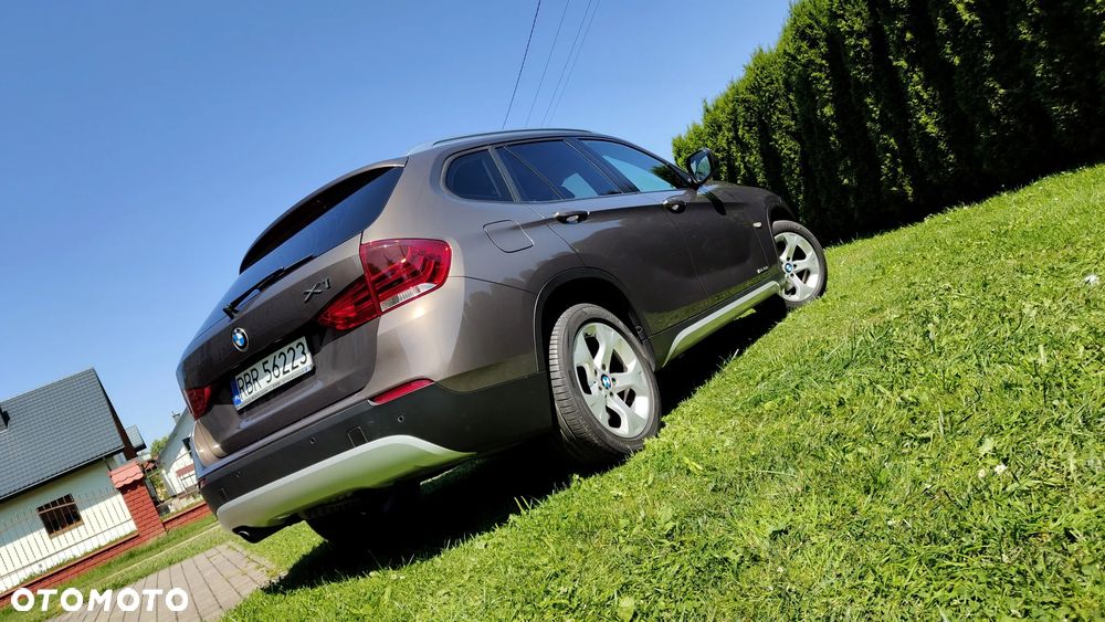 BMW X1 sDrive18d xLine - 11