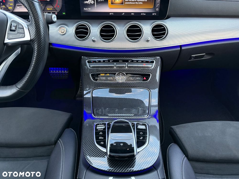 Mercedes-Benz Klasa E 220 d 9G-TRONIC - 19