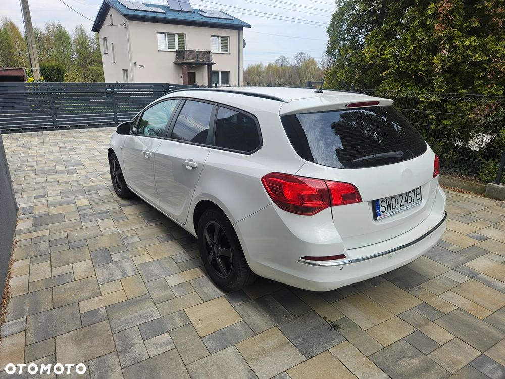 Opel Astra 1.4 Turbo Design Edition - 4
