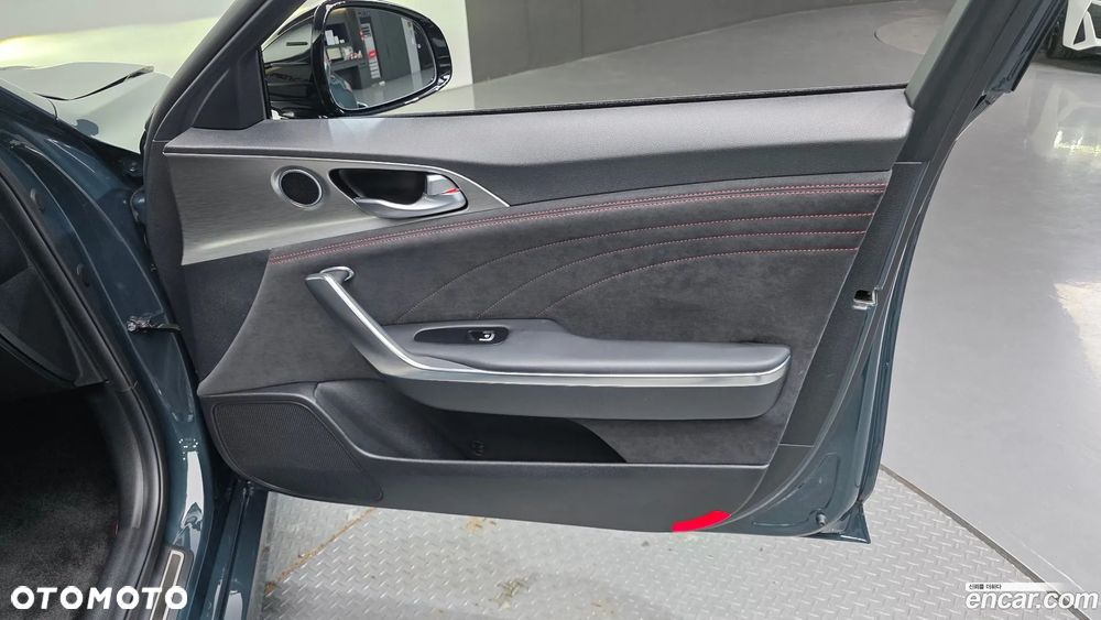 Kia Stinger 3.3 T-GDI V6 GT AWD - 29