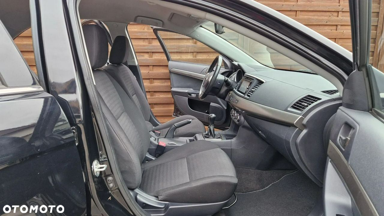 Mitsubishi Lancer - 21