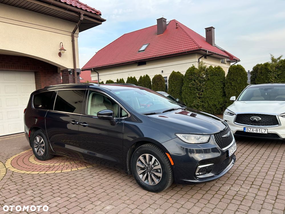 Chrysler Pacifica - 14