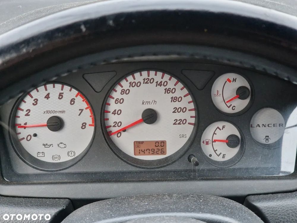 Mitsubishi Lancer 1.6 Invite - 10