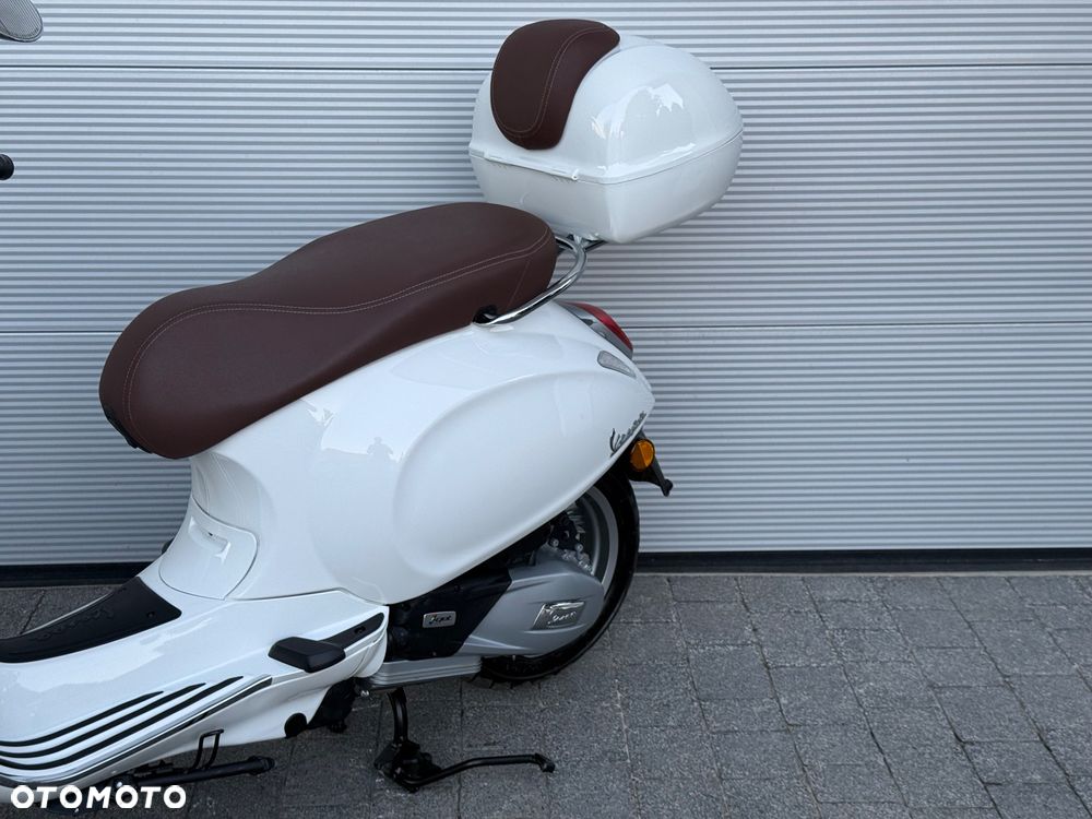 Vespa Primavera - 35