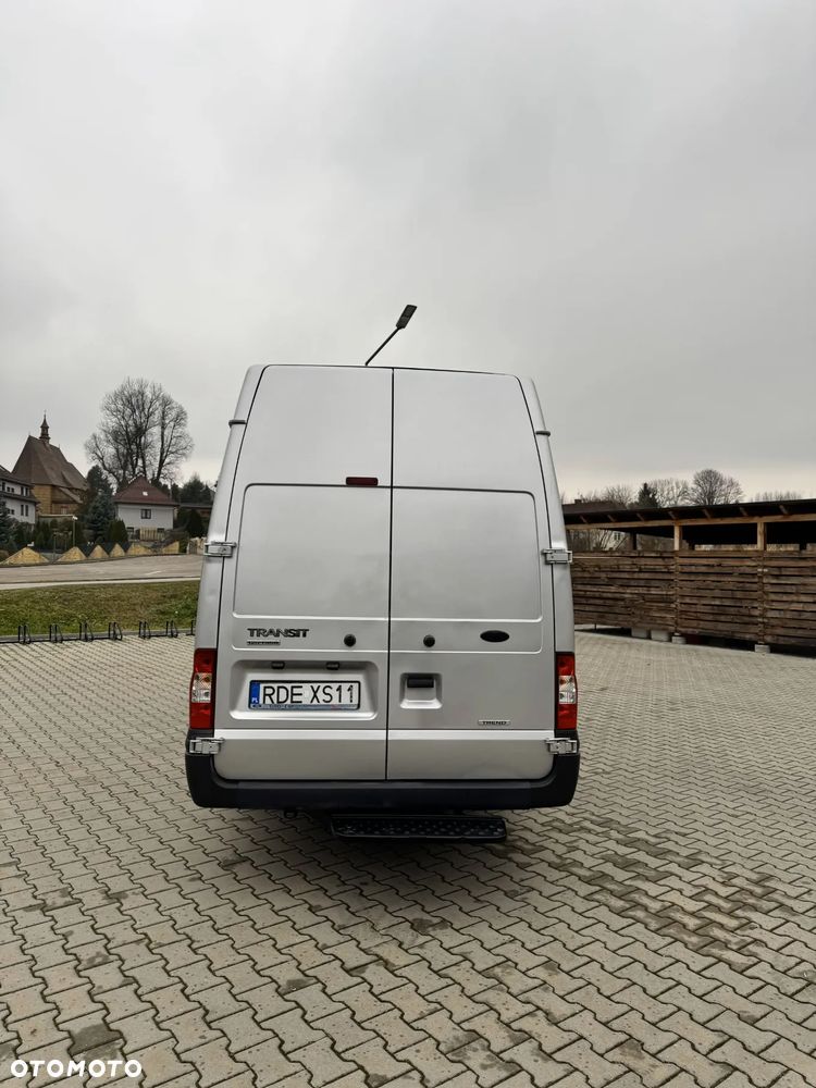 Ford Transit - 9