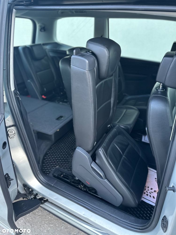 Volkswagen Sharan 2.0 TDI 4Motion BlueMotion Technology Highline - 25