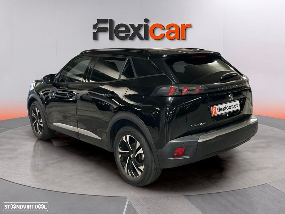 Peugeot e-2008 54 kWh Allure - 3