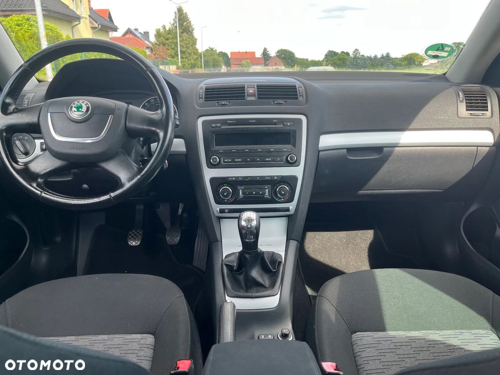 Skoda Octavia 1.8 T Combi Elegance - 10