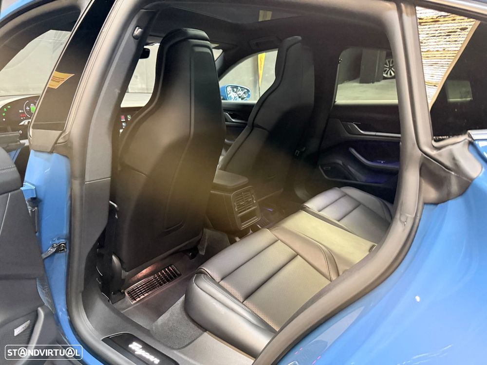 Porsche Taycan Bateria Performance Plus - 18