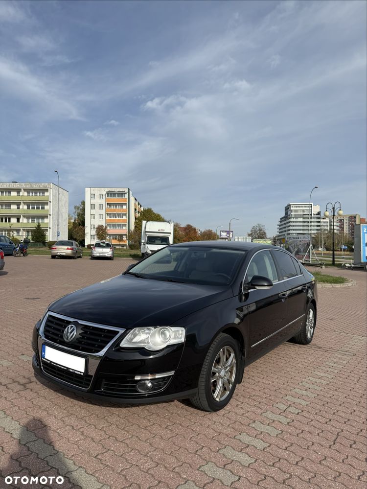 Volkswagen Passat - 2