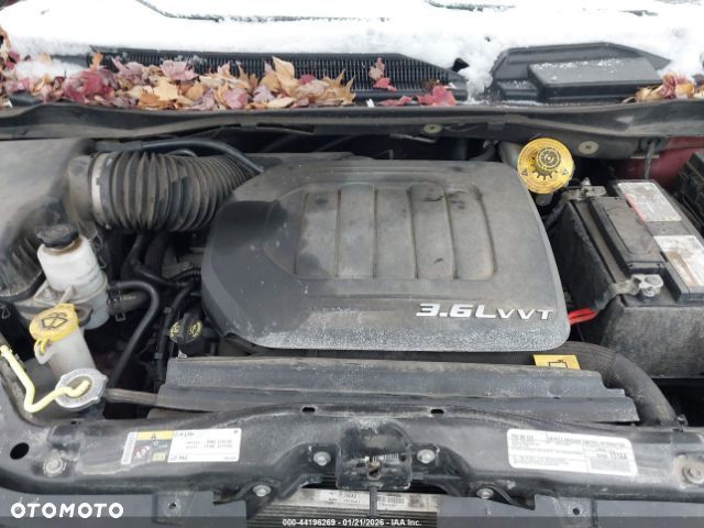Dodge Grand Caravan - 27