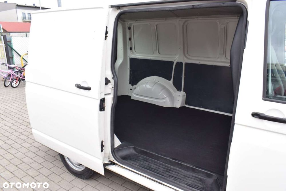 Volkswagen Transporter T5 - 17