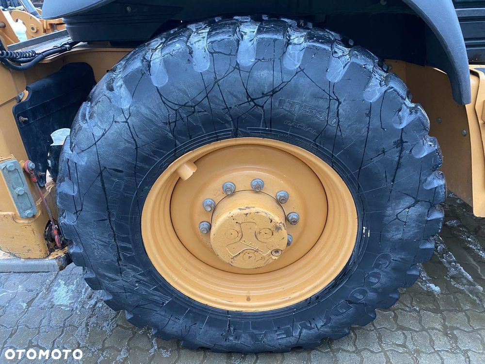 Case 695 ST KOPARKO-ŁADOWARKA ,2015 - 8