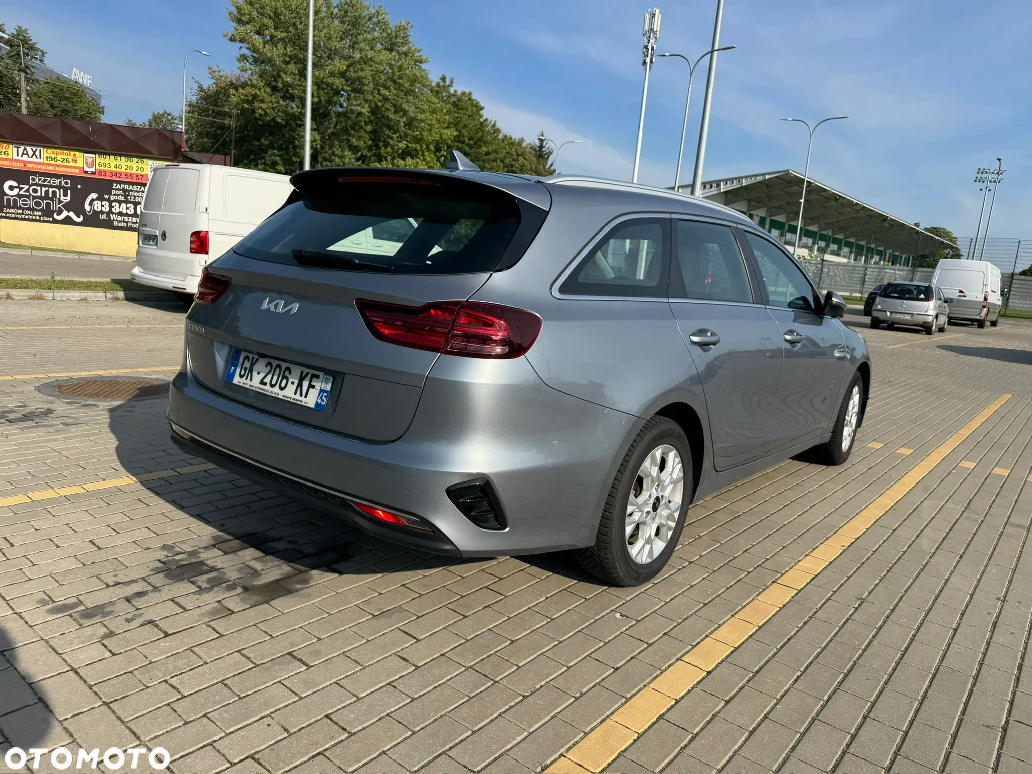 Kia Ceed - 11