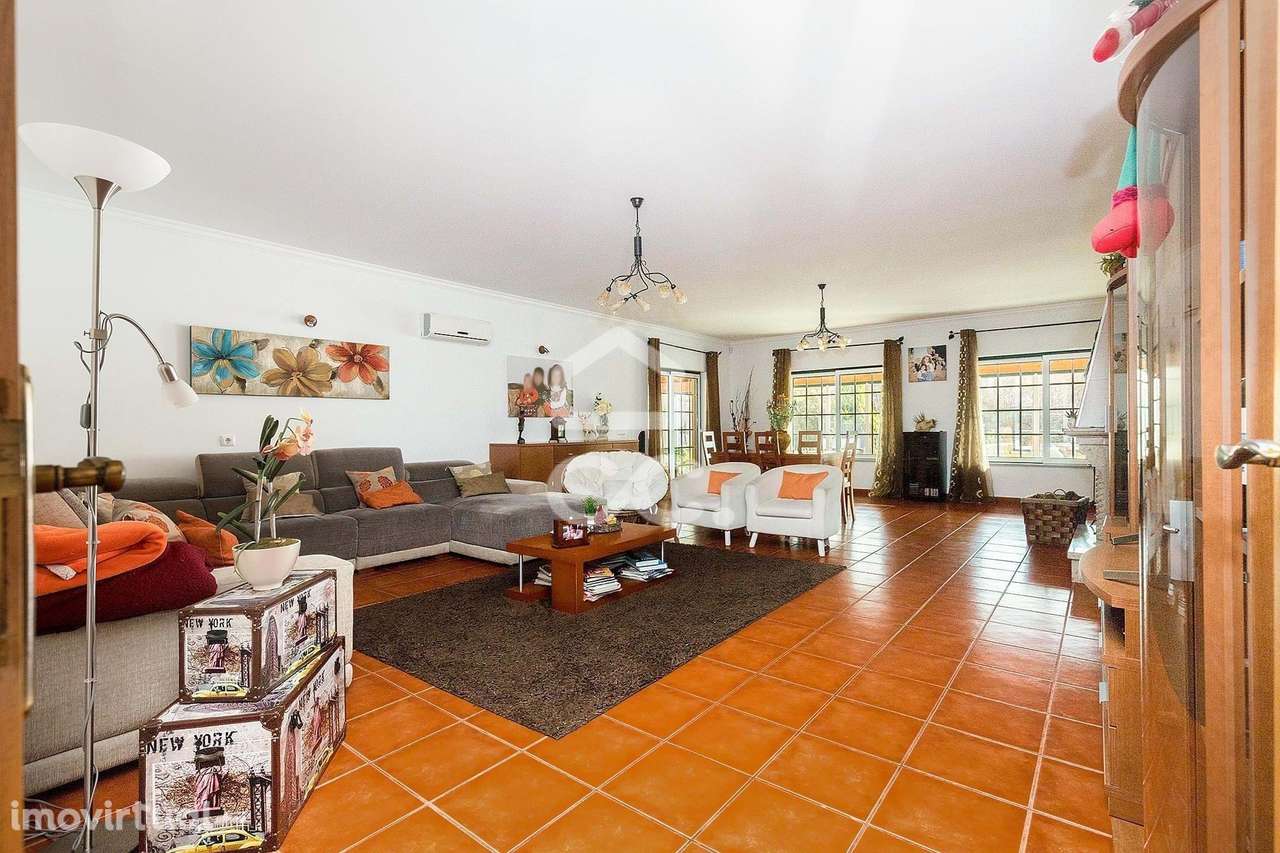 Quinta de 11750 m2 com moradia T6 e Piscina | Évora - Grande imagem: 4/60