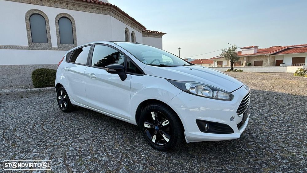 Ford Fiesta 1.0 T EcoBoost Titanium - 4