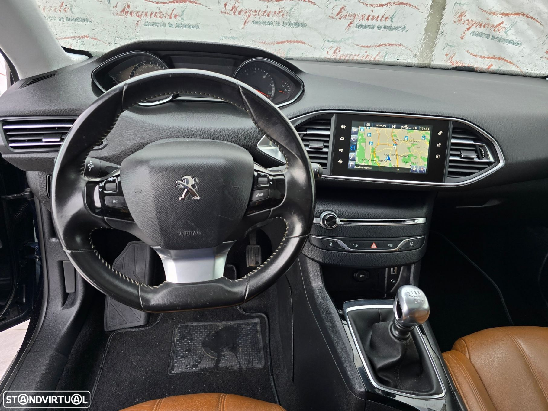 Peugeot 308 SW 1.6 BlueHDi Allure - 32
