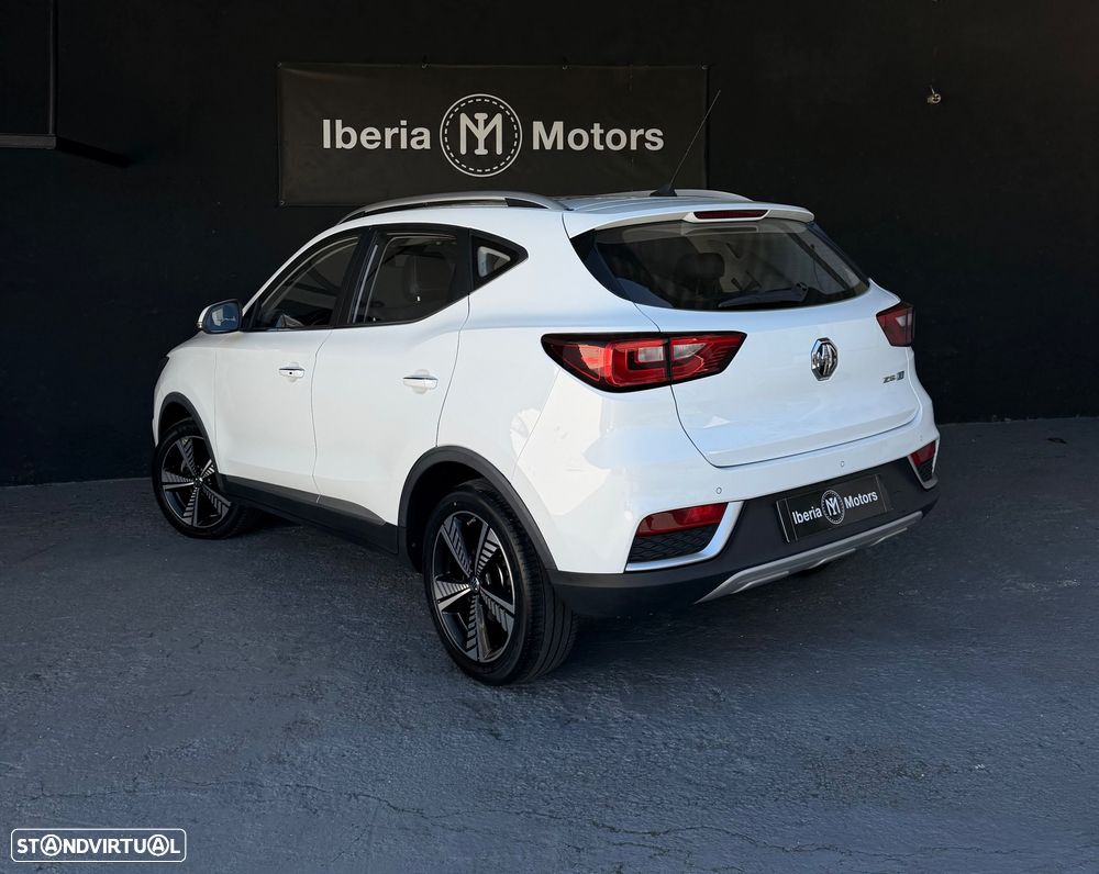 MG ZS Luxury - 10