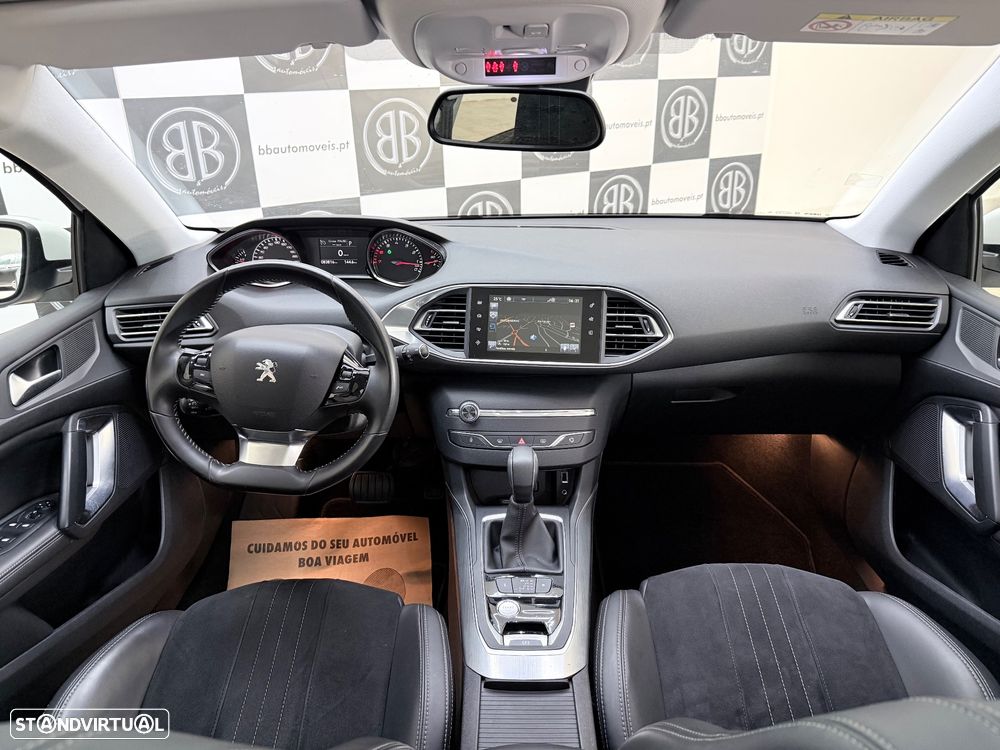 Peugeot 308 PureTech 130 GPF EAT8 Stop & Start Allure Pack - 6
