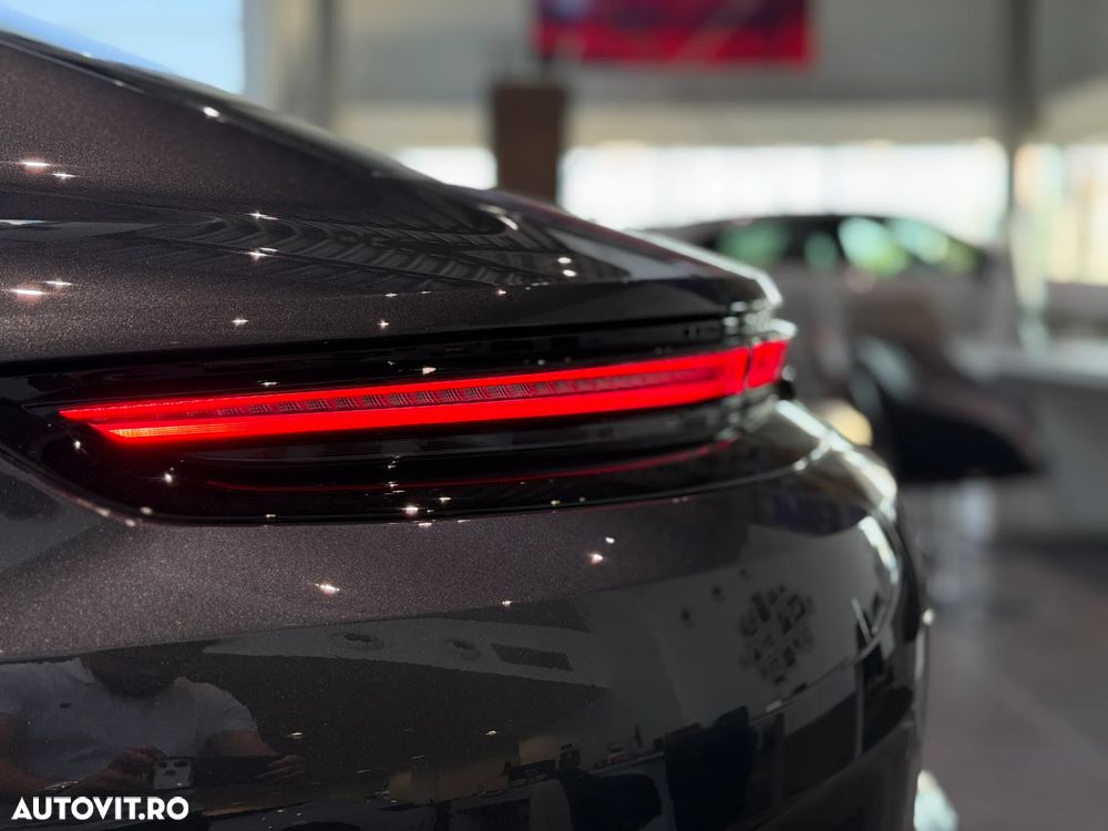 Porsche Panamera 4 E-Hybrid - 9