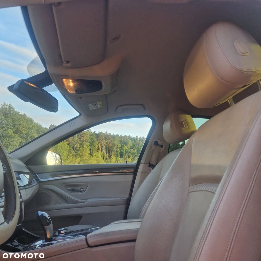 BMW Seria 5 520d Modern Line - 9