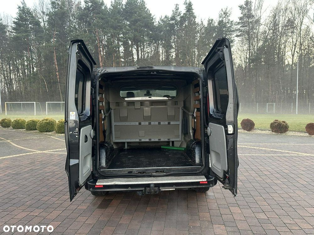 Opel Vivaro - 12