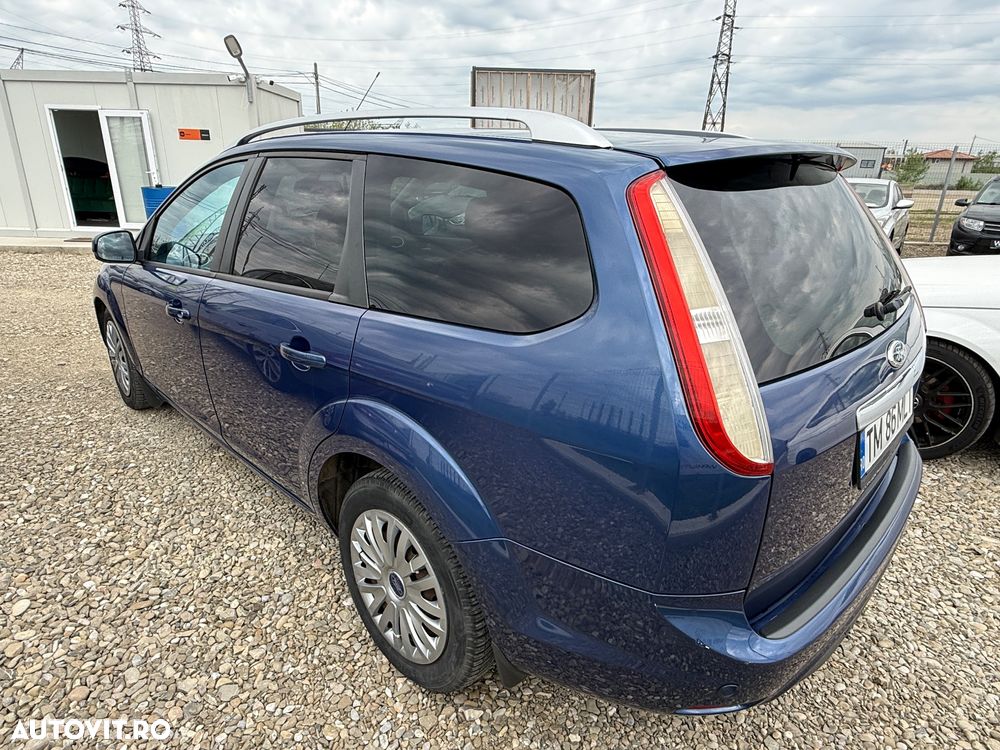 Ford Focus 2.0 Ghia - 4