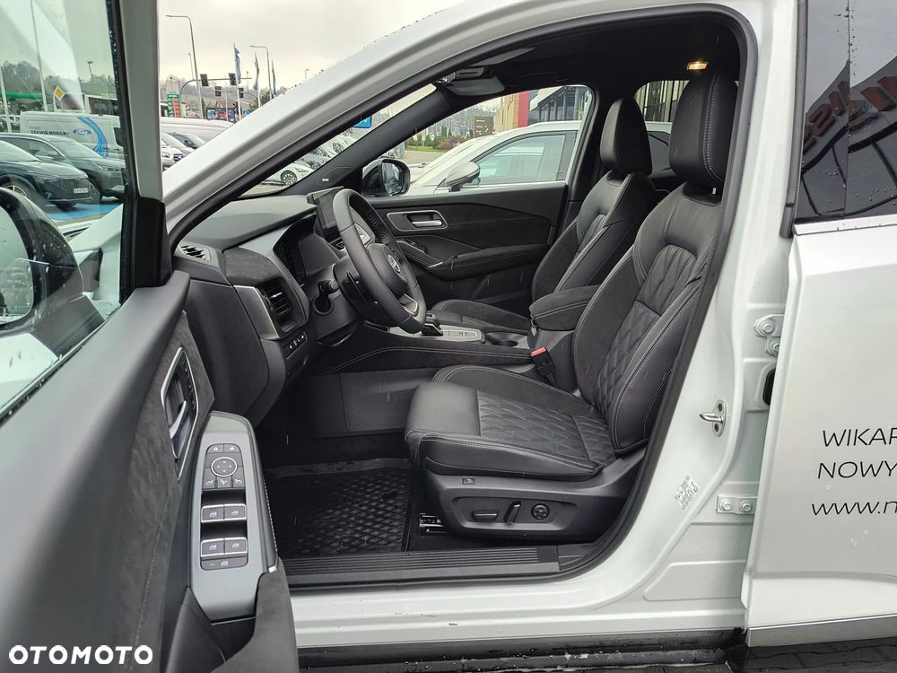 Nissan Qashqai 1.3 DIG-T MHEV Tekna+ Xtronic - 9