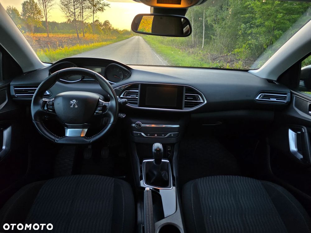 Peugeot 308 82 VTi Access - 11
