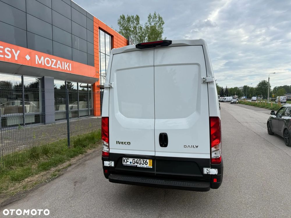 Iveco Daily 35S14, 2.3 140KM, L4h2 Maxi, Automat HiMatic, Niski przebieg - 8
