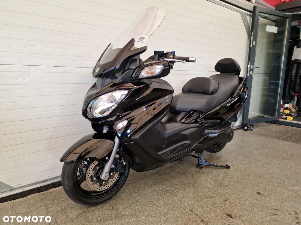 Suzuki Burgman - 7