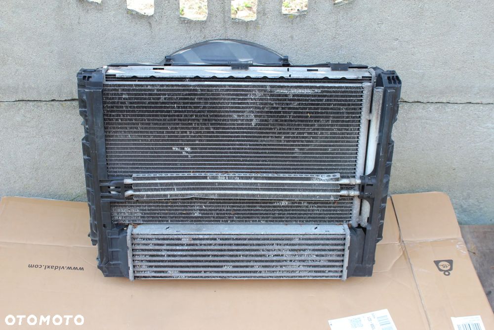 KOMPLET CHŁODNIC WENTYLATOR BMW E90 E91 335 i 7545366 2009
