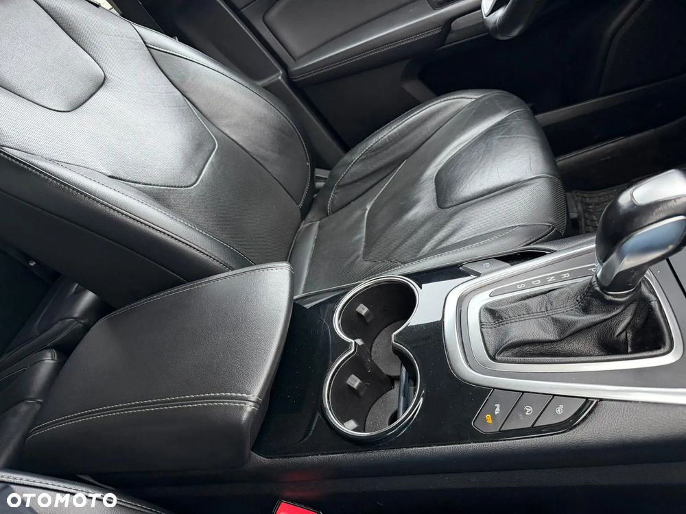 Ford S-Max 2.0 TDCi Titanium PowerShift - 35