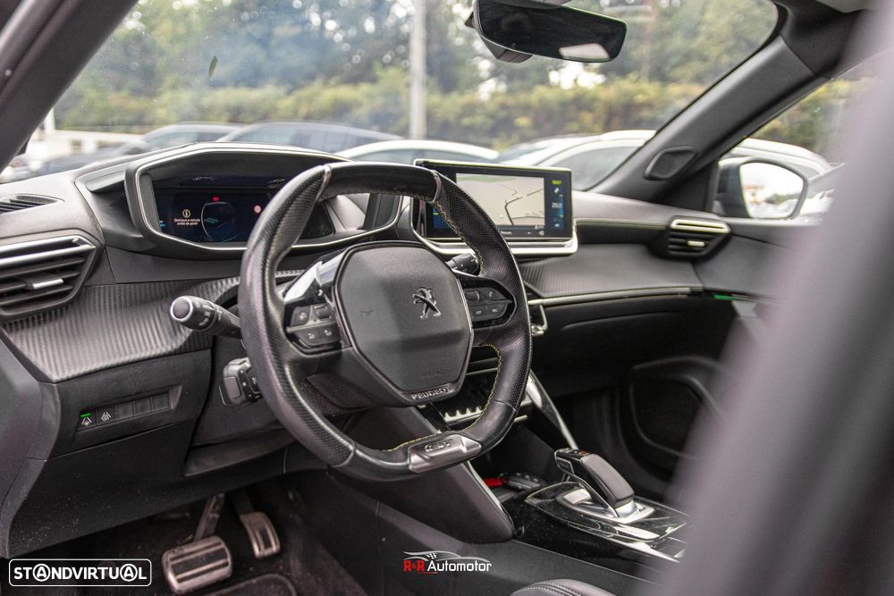 Peugeot e-2008 50 kWh GT - 23