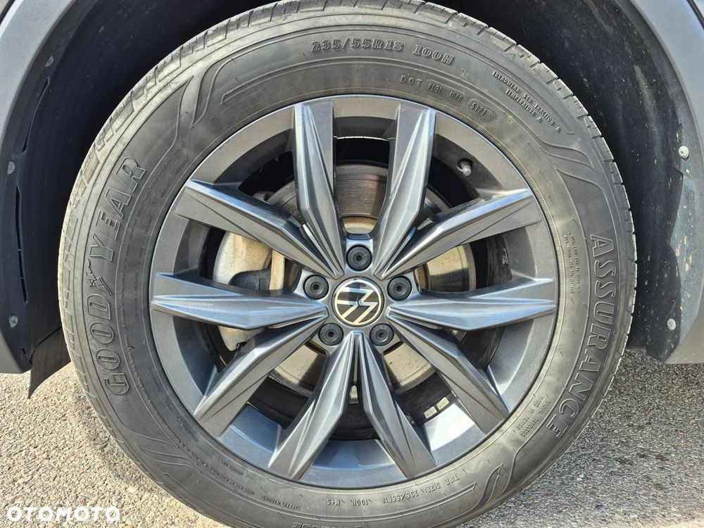 Volkswagen Tiguan Allspace 2.0 TSI 4Mot Highline DSG 7os - 35