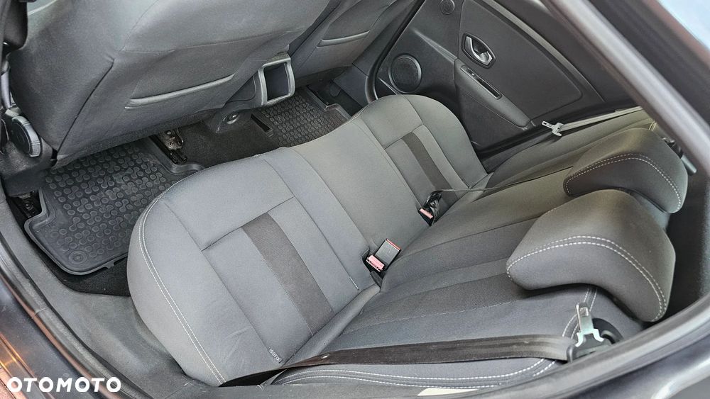 Renault Megane 1.5 dCi Dynamique - 32