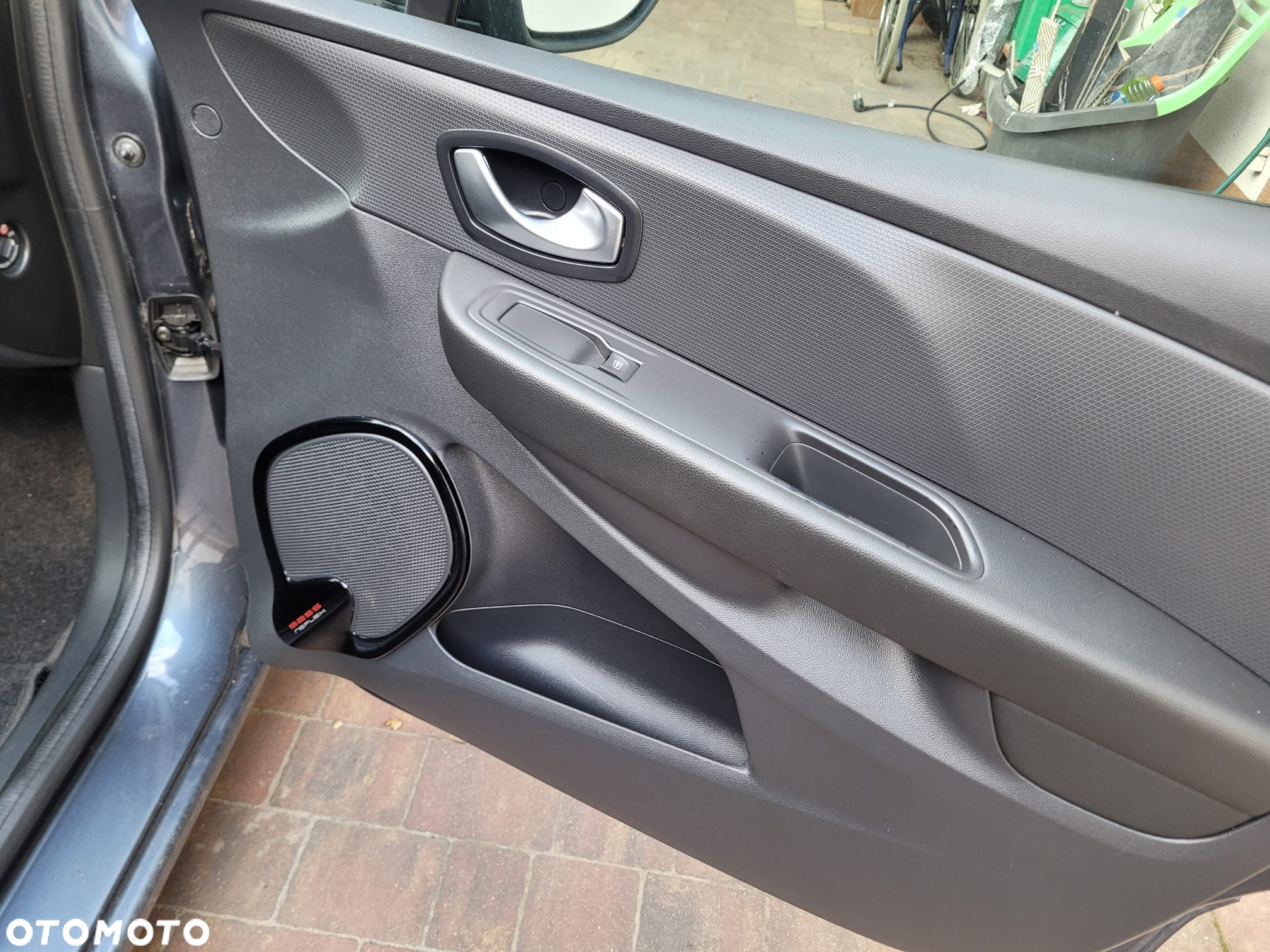 Renault Clio Grandtour (Energy) dCi 90 Bose Edition - 30